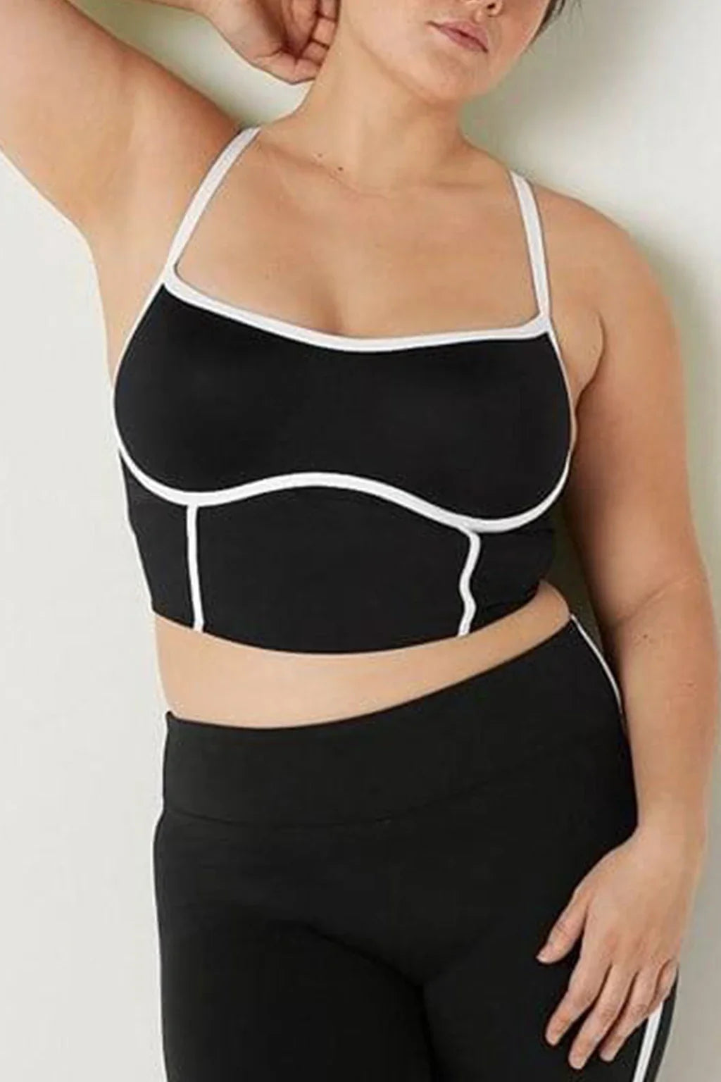 Victoria Secret Seamless Lightly Lined Black Sports Bra